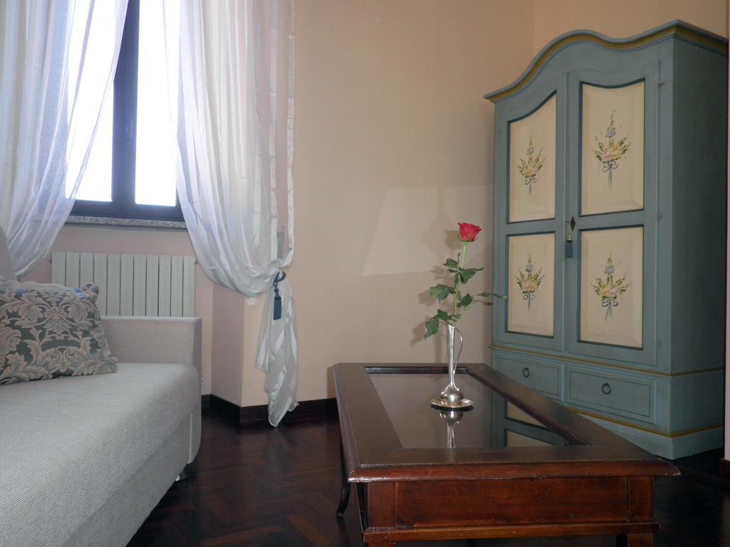 ホテル Piazza Degli Angeli アッシジ 部屋 写真