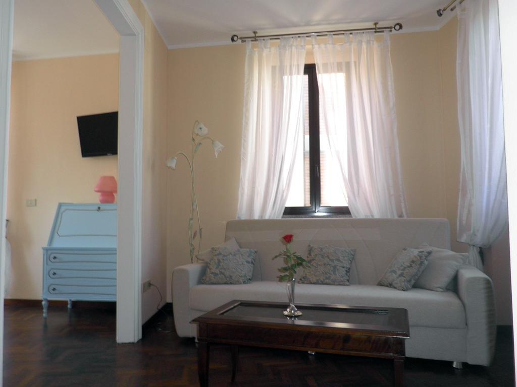 ホテル Piazza Degli Angeli アッシジ 部屋 写真