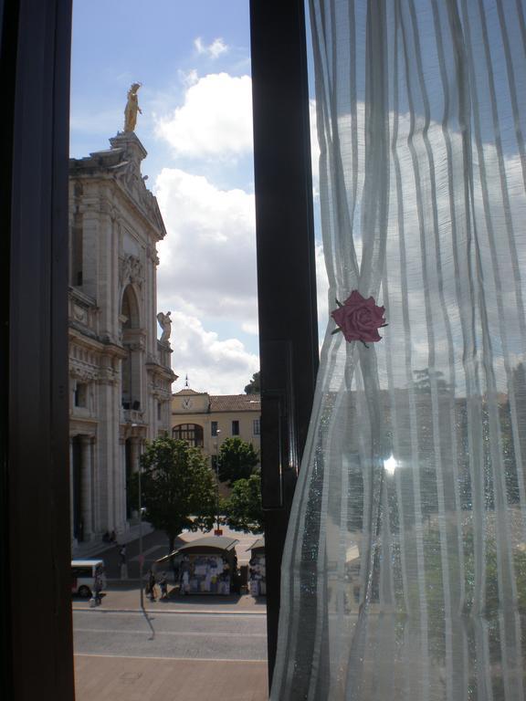 ホテル Piazza Degli Angeli アッシジ 部屋 写真